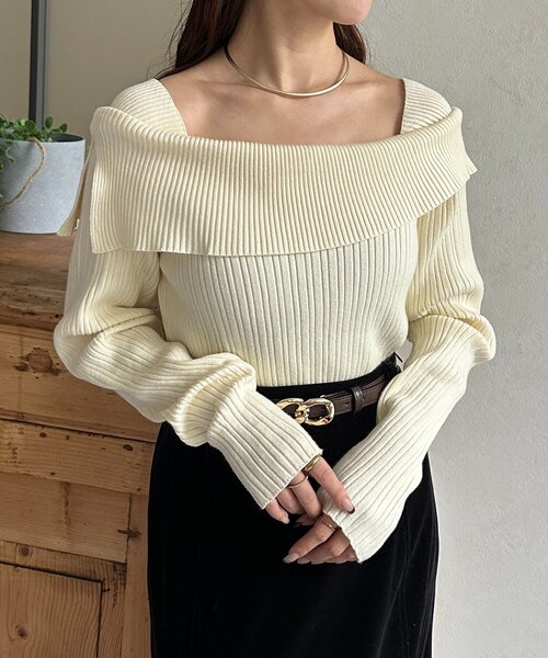 Thevon（ゼボン）の「オフショル風スクエアリブニット（ニット/セーター・レディース・グレー/アイボリー/ブラック・FREE）」の4枚目の写真