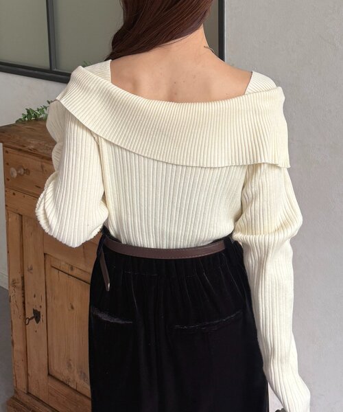 Thevon（ゼボン）の「オフショル風スクエアリブニット（ニット/セーター・レディース・グレー/アイボリー/ブラック・FREE）」の6枚目の写真