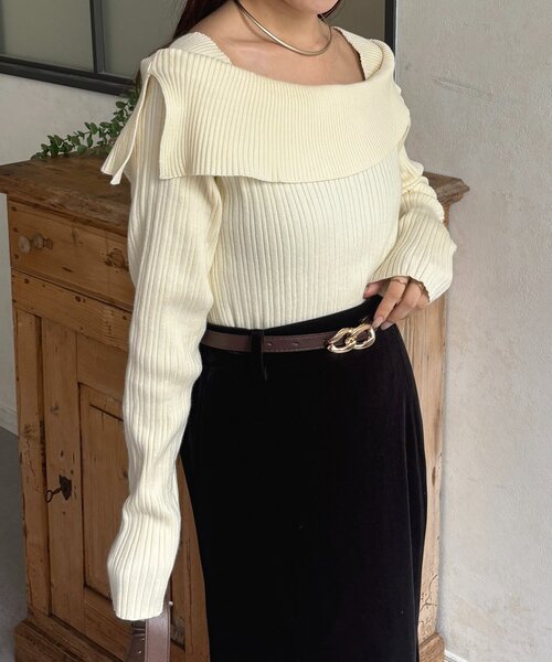 Thevon（ゼボン）の「オフショル風スクエアリブニット（ニット/セーター・レディース・グレー/アイボリー/ブラック・FREE）」の7枚目の写真