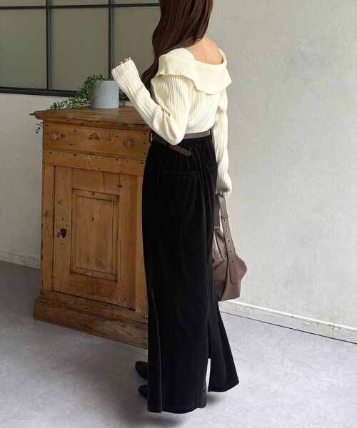 Thevon（ゼボン）の「オフショル風スクエアリブニット（ニット/セーター・レディース・グレー/アイボリー/ブラック・FREE）」の11枚目の写真