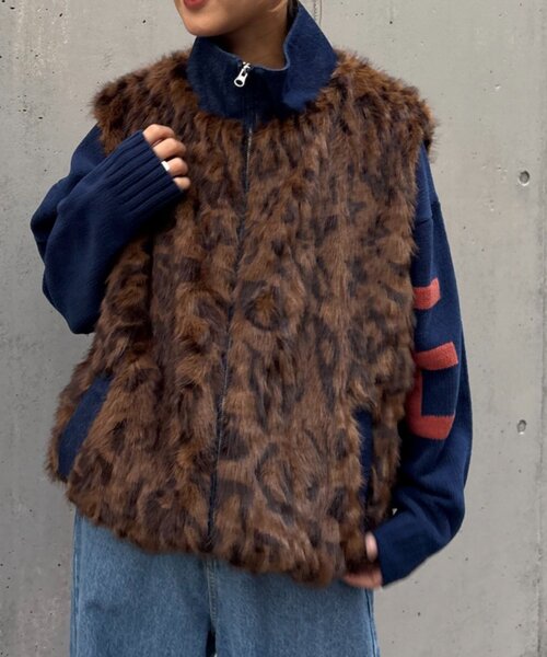 SOUNDSGOOOOD（サウンズグッド）の「【SOUNDS GOOOOD】デニム切替ファーベスト（ベスト・メンズ・ブラック/ブラウン・ONE SIZE）」の4枚目の写真