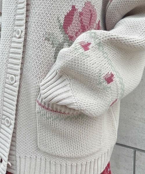 F i.n.t(フィント)の「チューリップポット柄ニットカーディガン(カーディガン/ボレロ・レディース・イエロー/ピンク・FREE)」の3枚目の写真