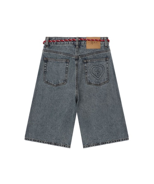 A BATHING APE（アベイシングエイプ）の「EMBOSSED DENIM JORTS（デニムパンツ・レディース・ライトインディゴブルー・X-SMALL）」の2枚目の写真