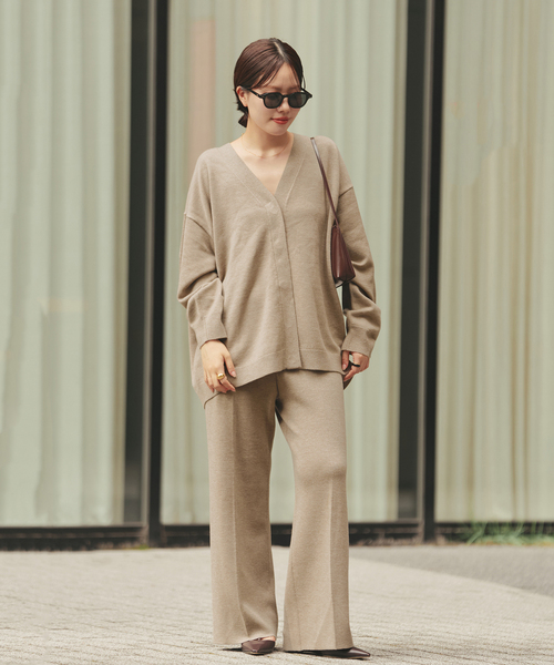 plage(プラージュ)の「《追加》CASH TOUCH flare パンツ(その他パンツ・レディース・ライトグレー/モカ・36/38)」の6枚目の写真