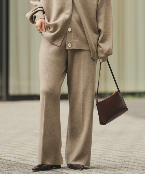 plage(プラージュ)の「《追加》CASH TOUCH flare パンツ(その他パンツ・レディース・ライトグレー/モカ・36/38)」の10枚目の写真