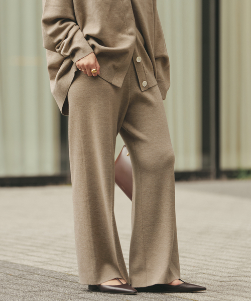 plage(プラージュ)の「《追加》CASH TOUCH flare パンツ(その他パンツ・レディース・ライトグレー/モカ・36/38)」の11枚目の写真