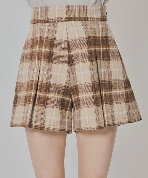 REDYAZEL（レディアゼル）の「チェックタックショートパンツ（その他パンツ・レディース・キャメル/ボルドー/グレー・SMALL/MEDIUM）」の2枚目の写真