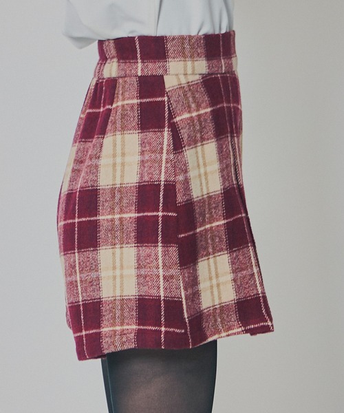 REDYAZEL（レディアゼル）の「チェックタックショートパンツ（その他パンツ・レディース・キャメル/ボルドー/グレー・SMALL/MEDIUM）」の16枚目の写真