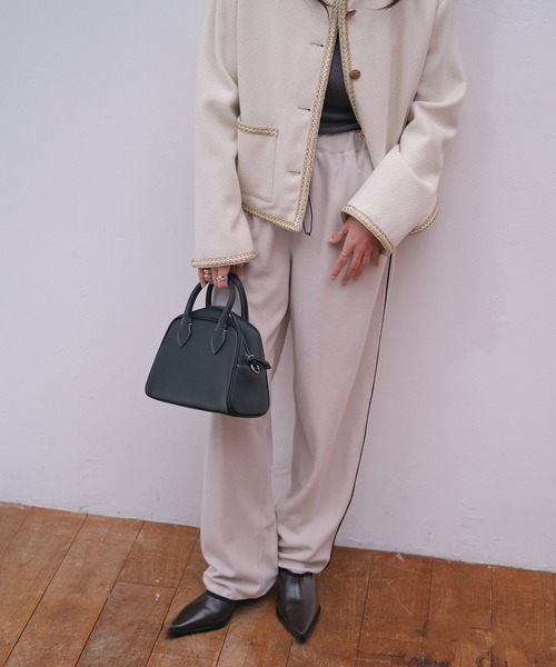 AKTE（アクテ）の「フリースラインパンツ（その他パンツ・レディース・ネイビー/グレイッシュベージュ・1/2/2T）」の11枚目の写真