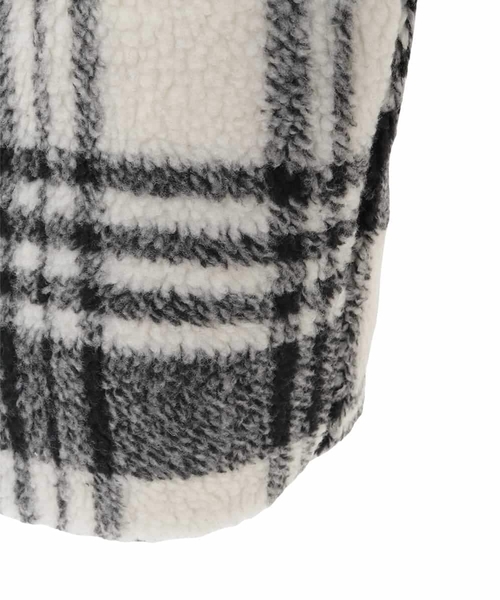 a.v.v（アーヴェヴェ）の「ボアトート（トートバッグ・レディース・アイボリー/ブラック・38）」の11枚目の写真