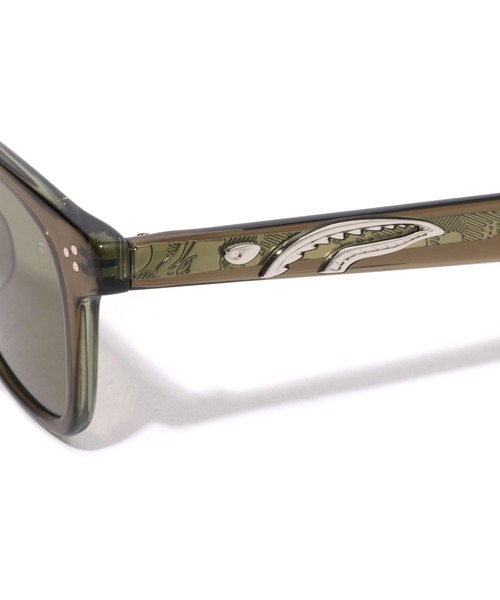 A BATHING APE(アベイシングエイプ)の「SHARK SUNGLASSES #2(サングラス・メンズ・ブラウン/グリーン/ブラック・FREE)」の8枚目の写真