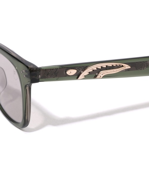 A BATHING APE(アベイシングエイプ)の「SHARK SUNGLASSES #2(サングラス・メンズ・ブラウン/グリーン/ブラック・FREE)」の9枚目の写真