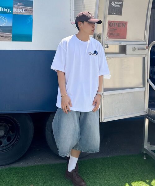 ARTISTWEAR（アーティストウェア）の「[ATW] コールドフラワー半袖Tシャツ_BK（Tシャツ/カットソー・レディース・ブラック・SMALL/MEDIUM/LARGE/X-LARGE/XX-LARGE/XXXX-LARGE）」の5枚目の写真