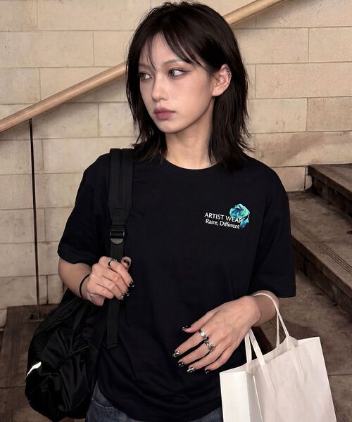 ARTISTWEAR（アーティストウェア）の「[ATW] コールドフラワー半袖Tシャツ_BK（Tシャツ/カットソー・レディース・ブラック・SMALL/MEDIUM/LARGE/X-LARGE/XX-LARGE/XXXX-LARGE）」の4枚目の写真