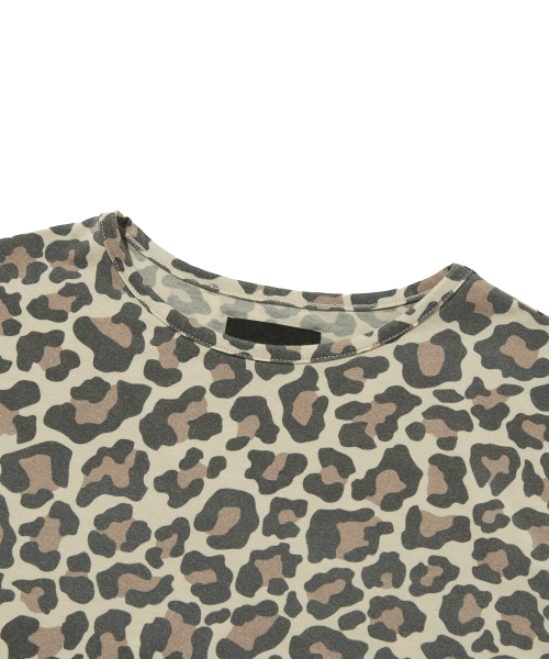 suade（スエード）の「PATTERN SLIM LONG SLEEVE [LEOPARD]（Tシャツ/カットソー・レディース・その他・FREE）」の3枚目の写真