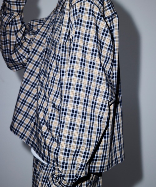 BEAMS(ビームス)の「ショートレングス チェックシャツ 【ワイドショートフィット】(シャツ/ブラウス・メンズ・ブラック/ベージュ・S/M/L/XL)」の3枚目の写真