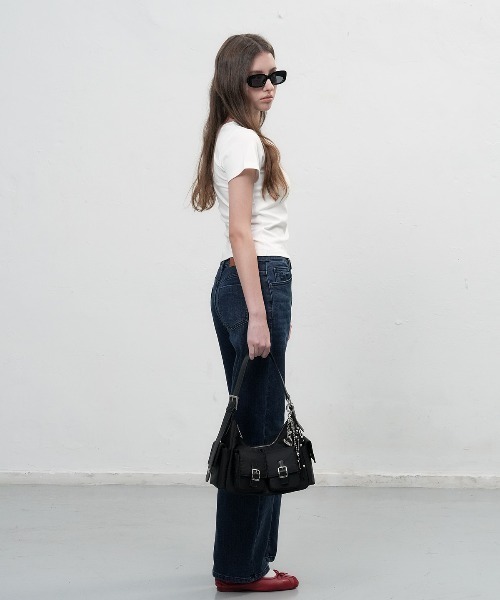 GENERAL IDEA(ジェネラルアイデア)の「【GENERAL IDEA】アウトポケットショルダーバッグ / OUT POCKET SHOULDER BAG(ショルダーバッグ・レディース・ネイビー/ブラック・FREE)」の7枚目の写真