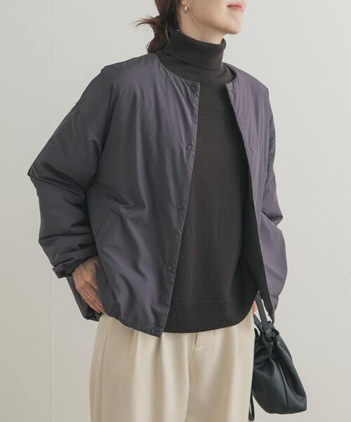 URBAN RESEARCH DOORS（アーバンリサーチドアーズ）の「『UR TECH』撥水ポケッタブル中綿ブルゾン（ブルゾン・レディース・ベージュ系その他/ブラック/チャコールグレー・FREE）」の14枚目の写真