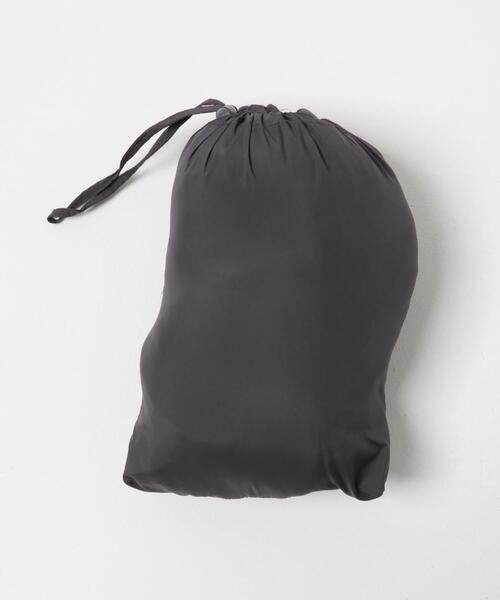 URBAN RESEARCH DOORS（アーバンリサーチドアーズ）の「『UR TECH』撥水ポケッタブル中綿ブルゾン（ブルゾン・レディース・ベージュ系その他/ブラック/チャコールグレー・FREE）」の6枚目の写真