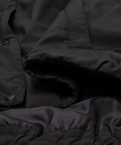 URBAN RESEARCH DOORS(アーバンリサーチドアーズ)の「『UR TECH』撥水ポケッタブル中綿ブルゾン(ブルゾン・レディース・ベージュ系その他/ブラック/チャコールグレー・FREE)」の4枚目の写真
