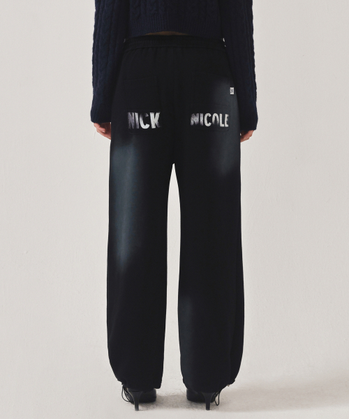 NICK&NICOLE(ニックアンドニコール)の「GRADATION LOGO SWEAT STRING PANTS_BLACK(スウェットパンツ・レディース・その他・FREE)」の4枚目の写真