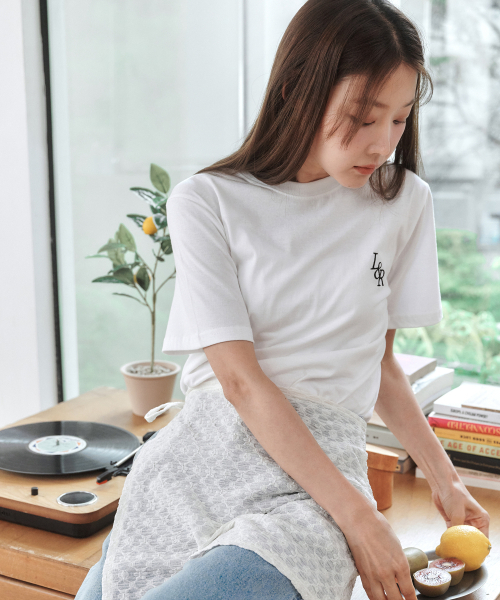 LOSSYROW（ロッシロー）の「Signature Logo Half-Sleeve T-shirt  [white]（Tシャツ/カットソー・レディース・その他・FREE）」の4枚目の写真