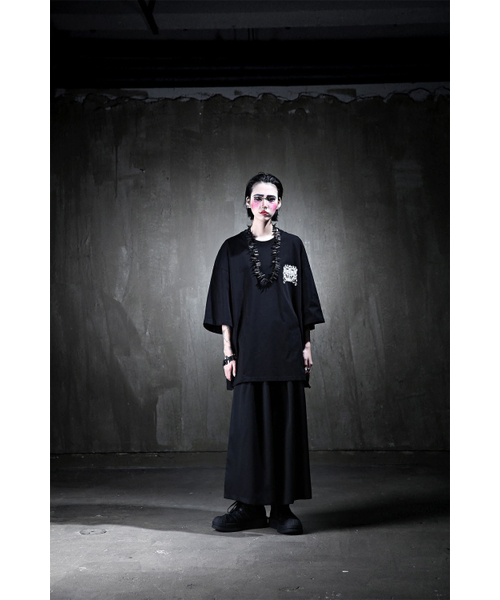 KIRTIMUKHA(キールティムカ)の「プリンティングルーズフィット半袖Tシャツブラック(Tシャツ/カットソー・メンズ・その他・2/3)」の18枚目の写真