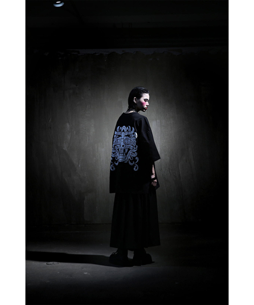 KIRTIMUKHA(キールティムカ)の「プリンティングルーズフィット半袖Tシャツブラック(Tシャツ/カットソー・メンズ・その他・2/3)」の16枚目の写真