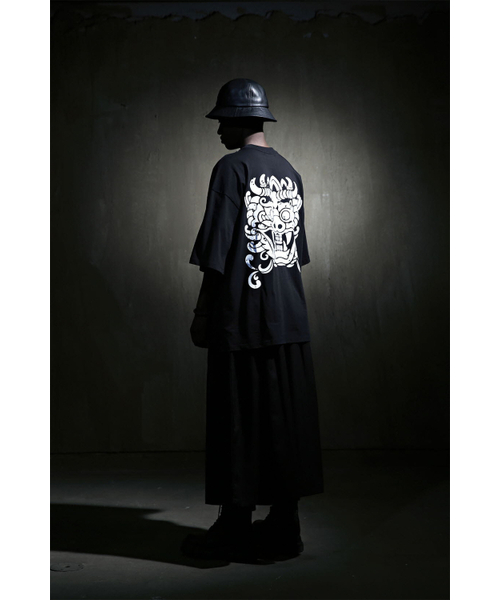 KIRTIMUKHA(キールティムカ)の「プリンティングルーズフィット半袖Tシャツブラック(Tシャツ/カットソー・メンズ・その他・2/3)」の15枚目の写真