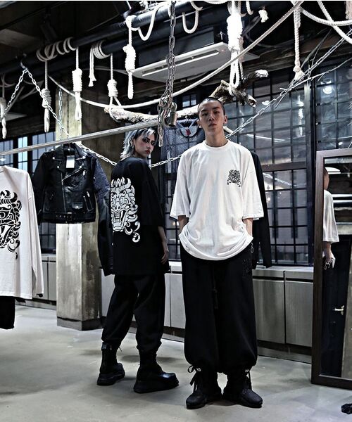 KIRTIMUKHA(キールティムカ)の「プリンティングルーズフィット半袖Tシャツブラック(Tシャツ/カットソー・メンズ・その他・2/3)」の7枚目の写真