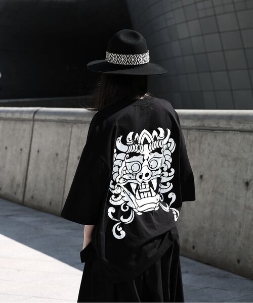 KIRTIMUKHA(キールティムカ)の「プリンティングルーズフィット半袖Tシャツブラック(Tシャツ/カットソー・メンズ・その他・2/3)」の9枚目の写真