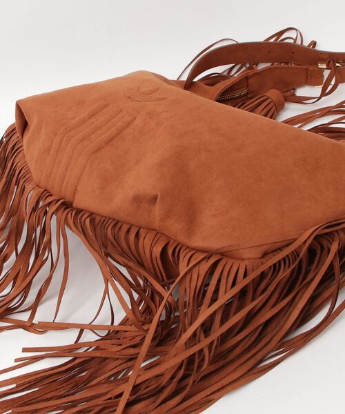 adidas（アディダス）の「オリジナルス ニューイヤー メーカーフェイズ スエード タッセル バッグ / アディダスオリジナルス adidas Originals（ショルダーバッグ・レディース・ブラウン・FREE）」の8枚目の写真