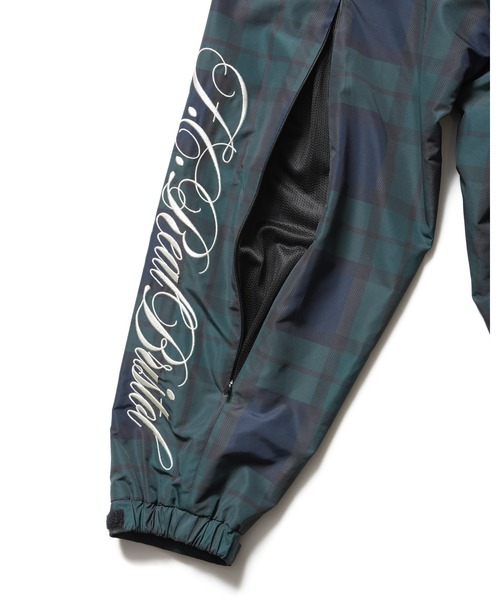 F.C.Real Bristol（エフシーレアルブリストル）の「PLAID VENTILATION PRACTICE JACKET（ブルゾン・メンズ・グレー/ネイビー・LARGE/X-LARGE/SMALL/MEDIUM/XX-LARGE）」の15枚目の写真