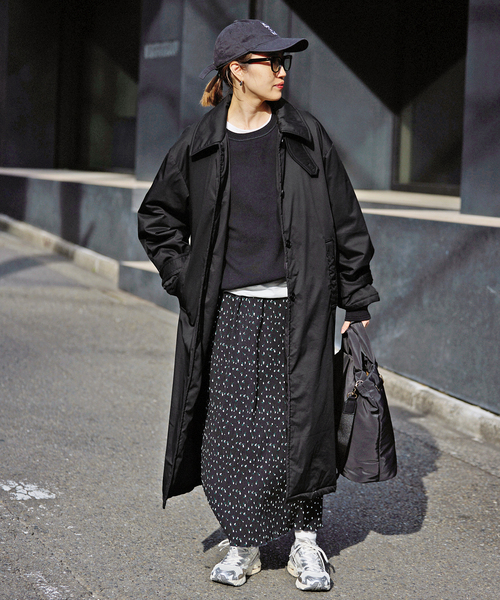 SLOBE IENA（スローブイエナ）の「撥水中綿ステンカラーコート（ステンカラーコート・レディース・ブラック/キャメル・38/36）」の3枚目の写真