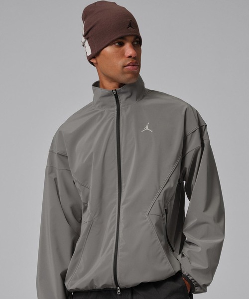 JORDAN BRAND（ジョーダンブランド）の「JORDAN BRAND M J BRK HIKE MIKE DFT JKT / ジョーダン ブランド BRK ハイク MIKE DFT ジャケット / NIKE【SP】（その他アウター・メンズ・シルバー・S/M/L/XL/XXL）」の2枚目の写真