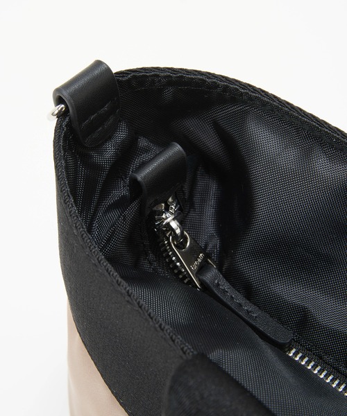 Breath TOPKAPI(ブレストプカピ)の「【Breath TOPKAPI sis】【WEB限定】ナイロン トート バッグ ショルダー付き 軽量 / RIPPLE リプル(トートバッグ・レディース・ライトベージュ/グレイッシュベージュ/ブラック・FREE)」の12枚目の写真