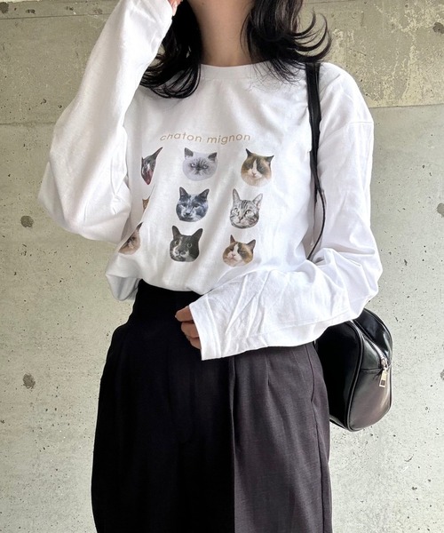 etta(エタ)の「CATSプリントロンT/長袖Tシャツ(Tシャツ/カットソー・レディース・ネイビー/ベージュ・MEDIUM/LARGE/X-LARGE/SMALL)」の1枚目の写真