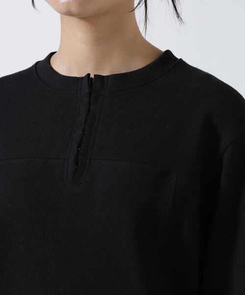 AULA AILA(アウラアイラ)の「AULA AILA(アウラ アイラ)別注2WAYキーネックプルオーバー(Tシャツ/カットソー・レディース・アイボリー/ブラック・F)」の17枚目の写真