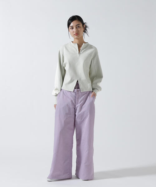 AULA AILA(アウラアイラ)の「AULA AILA(アウラ アイラ)別注2WAYキーネックプルオーバー(Tシャツ/カットソー・レディース・アイボリー/ブラック・F)」の3枚目の写真