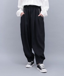 エッグタックパンツ