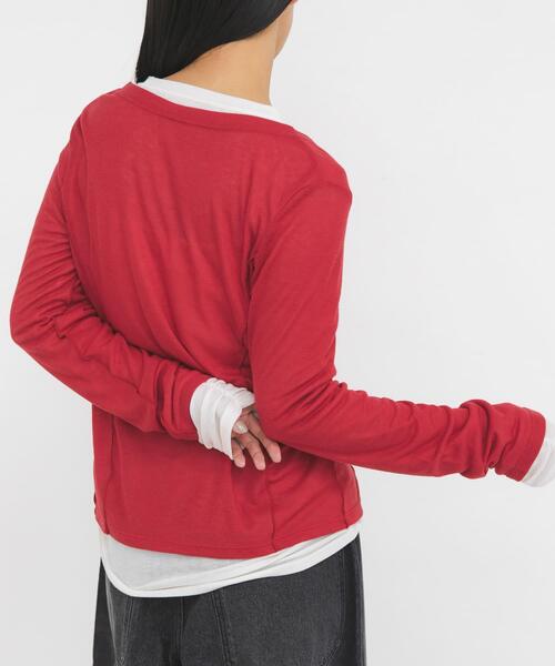 KBF(ケイビーエフ)の「バイカラーレイヤードカットソー(Tシャツ/カットソー・レディース・グレー/チャコールグレー/ブラウン/オフホワイト/レッド/ブルー・ONE)」の22枚目の写真