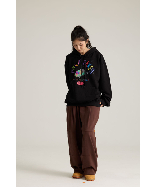 PHILIPPAKER(フィリップペイカー)の「ミニバスクレヨン フードパーカー ブラック(パーカー・レディース・その他・M/L/XL)」の3枚目の写真