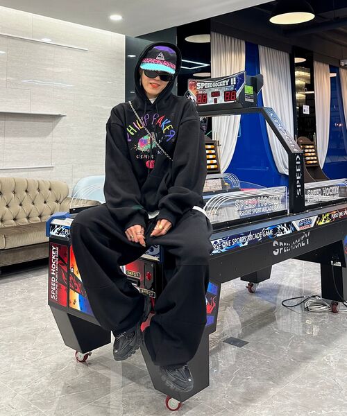 PHILIPPAKER(フィリップペイカー)の「ミニバスクレヨン フードパーカー ブラック(パーカー・レディース・その他・M/L/XL)」の13枚目の写真