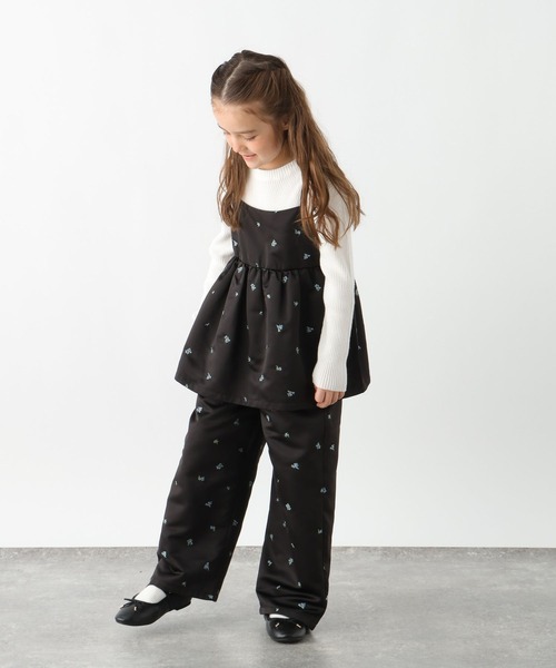 GLOBAL WORK(グローバルワーク)の「サテン花刺繍パンツ/638317(その他パンツ・キッズ・アイボリー/ブラック・130cm/140cm/150cm/160cm)」の3枚目の写真