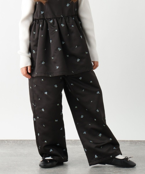 GLOBAL WORK(グローバルワーク)の「サテン花刺繍パンツ/638317(その他パンツ・キッズ・アイボリー/ブラック・130cm/140cm/150cm/160cm)」の5枚目の写真
