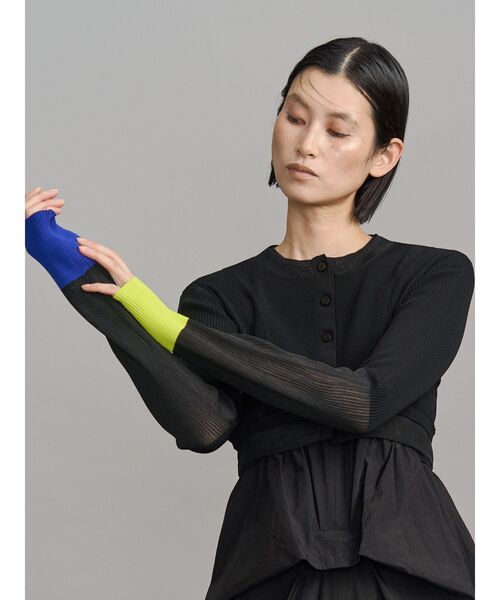 UN3D.（アンスリード）の「SHEER DOCKING SHORT KT CD / シアードッキングショートニットカーディガン（カーディガン/ボレロ・レディース・グレー/ブラック・38/36）」の2枚目の写真