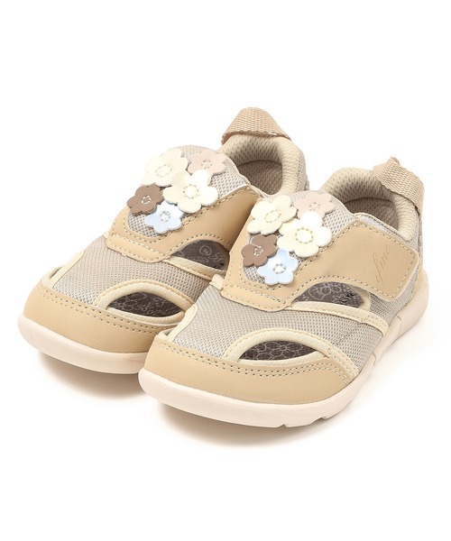 IFME(イフミー)の「KIDS|ifme CALIN フラワーガーデン ifme patto サマーシューズ【直営店限定】(サンダル・キッズ・パープル/ベージュ/ピンク・21.0cm/20.5cm/20.0cm/19.5cm/19.0cm/18.5cm/18.0cm/17.5cm/17.0cm/16.5cm/16.0cm/15.5cm/15.0cm)」の2枚目の写真