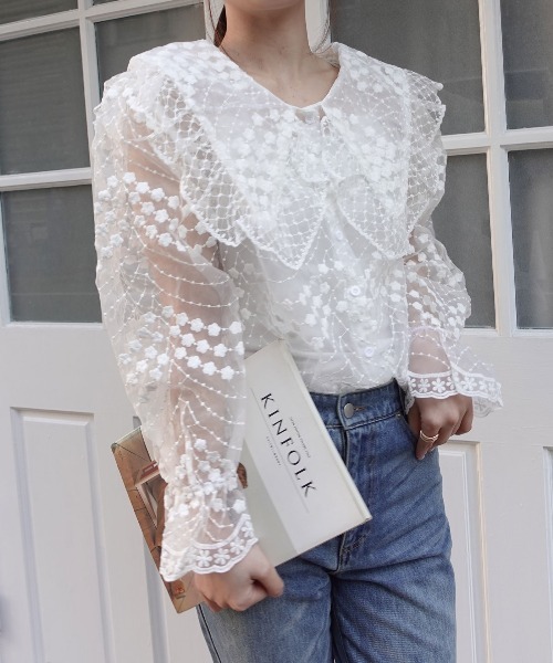 CORNERS(コーナーズ)の「ビッグカラーオーガンジーレースブラウス(シャツ/ブラウス・レディース・ベージュ系その他/ホワイト/ブラック・M)」の1枚目の写真