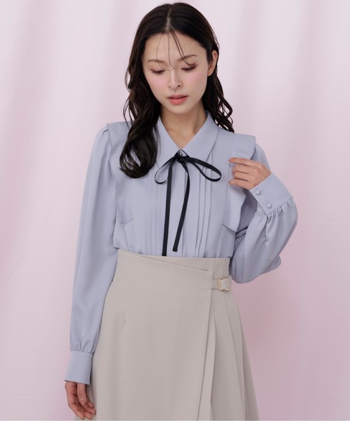 JILL by JILL STUART(ジルバイジルスチュアート)の「リボン付きピンタックブラウス(シャツ/ブラウス・レディース・ピンク/ホワイト系その他/ブルー・FREE)」の5枚目の写真