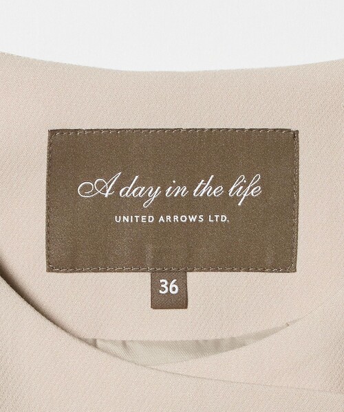 A DAY IN THE LIFE UNITED ARROWS(アデイインザライフユナイテッドアローズ)の「ダブルクロス ノーカラー ベルトコート<A DAY IN THE LIFE>(その他アウター・レディース・ブラック/ネイビー/ナチュラル・36/38)」の5枚目の写真
